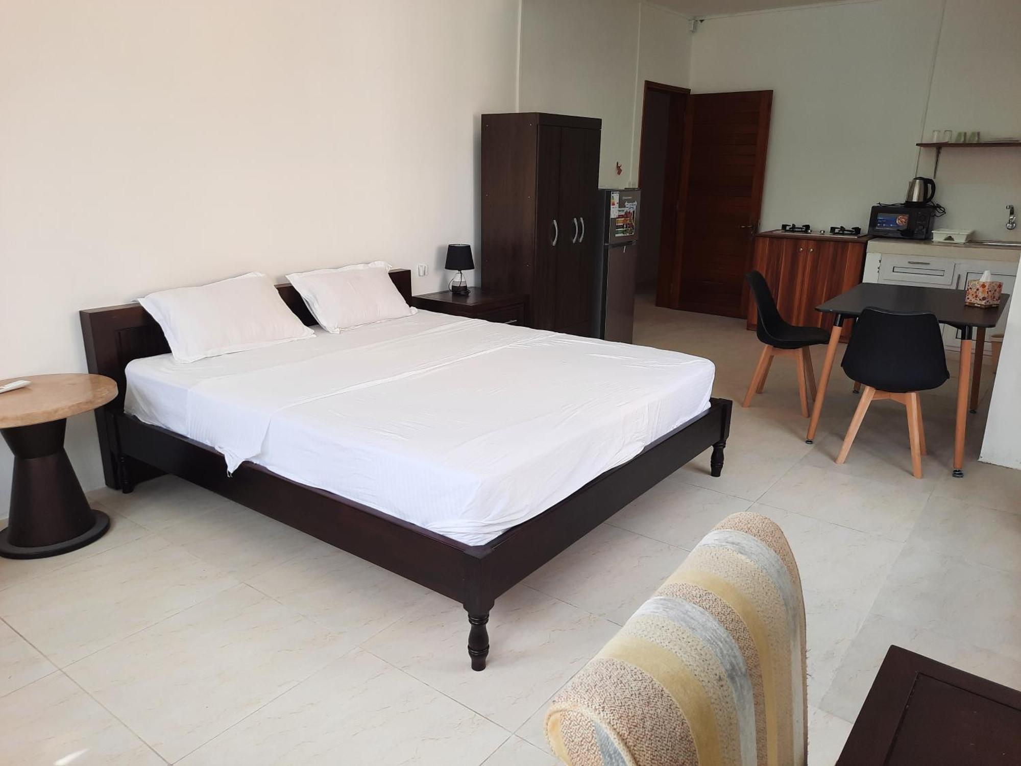 Jasmin Apartments Flic En Flac Bagian luar foto
