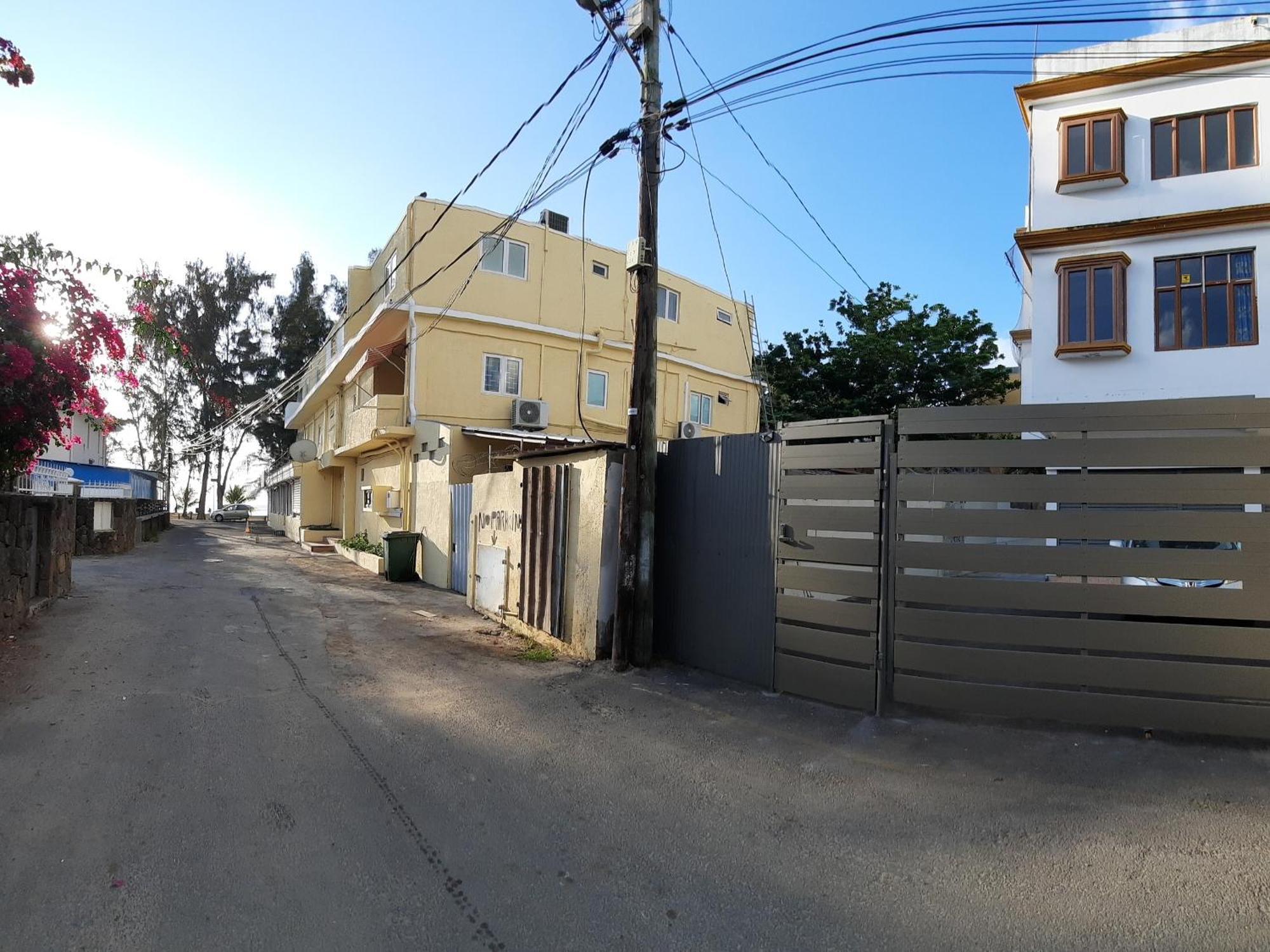 Jasmin Apartments Flic En Flac Ruang foto